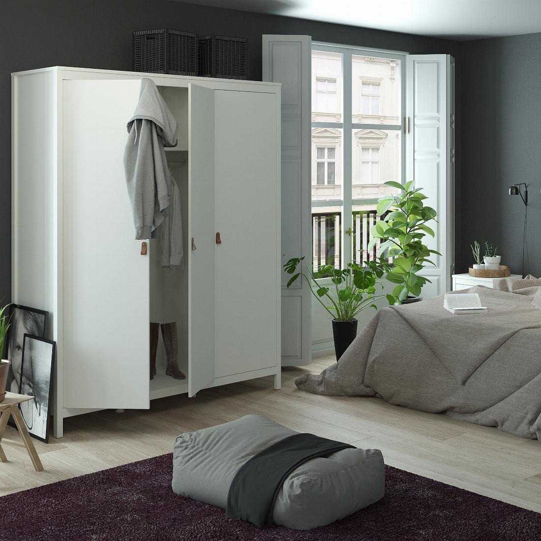 Barcelona Wardrobe with 3 doors in White